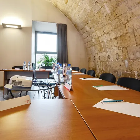 Appart'city Classic Centre Apartahotel 3*