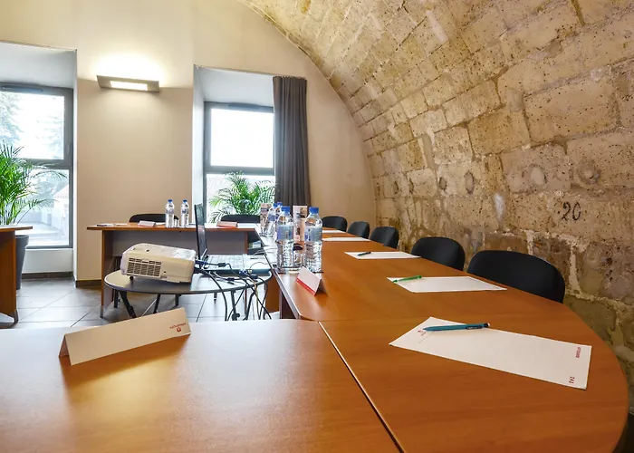 Appart'city Classic Centre Apartahotel 3*